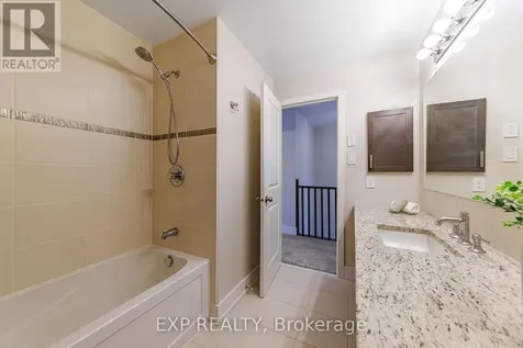 605 Tennant Way Ottawa ON K4M 0C6