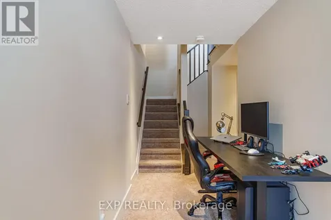 605 Tennant Way Ottawa ON K4M 0C6