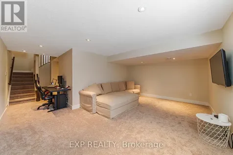 605 Tennant Way Ottawa ON K4M 0C6