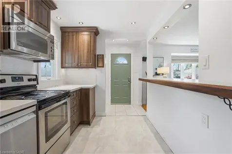 261 Andrew Street Newmarket ON L3Y 1H1