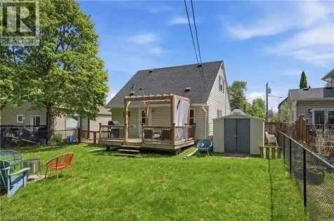 261 Andrew Street Newmarket ON L3Y 1H1