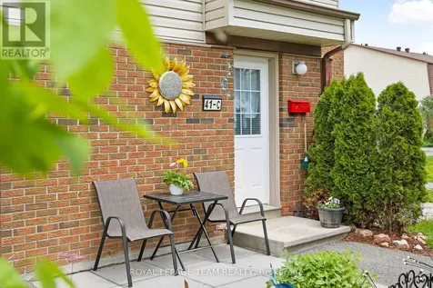41C Forester Crescent Ottawa ON K2H 8Y3