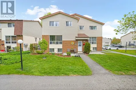 41C Forester Crescent Ottawa ON K2H 8Y3