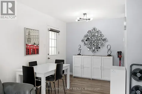 41C Forester Crescent Ottawa ON K2H 8Y3