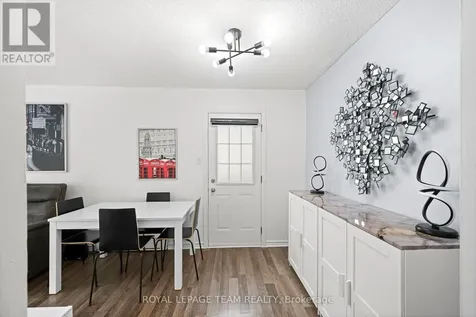 41C Forester Crescent Ottawa ON K2H 8Y3