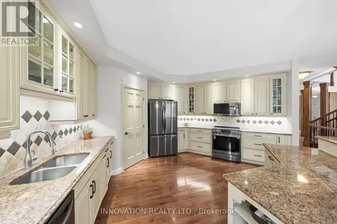 6598 Courtland Grove Crescent Ottawa ON K4P 1G5