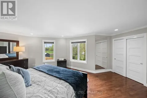 6598 Courtland Grove Crescent Ottawa ON K4P 1G5