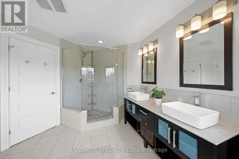 6598 Courtland Grove Crescent Ottawa ON K4P 1G5
