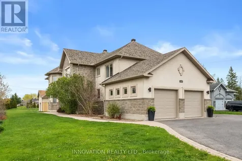 6598 Courtland Grove Crescent Ottawa ON K4P 1G5
