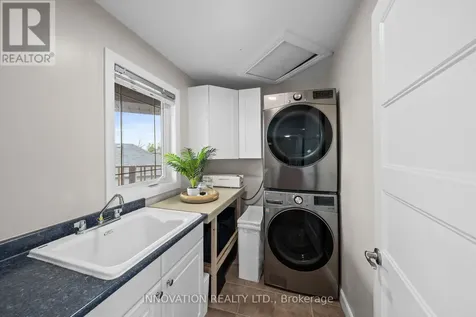 6598 Courtland Grove Crescent Ottawa ON K4P 1G5