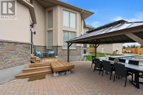 6598 Courtland Grove Crescent Ottawa ON K4P 1G5