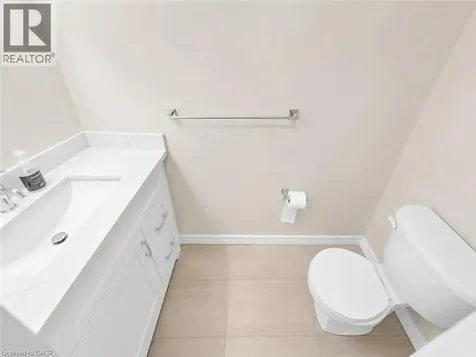 16 Glennie Court Cambridge ON N1T 1L1