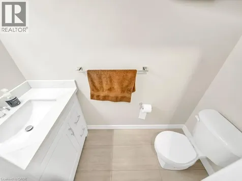 16 Glennie Court Cambridge ON N1T 1L1