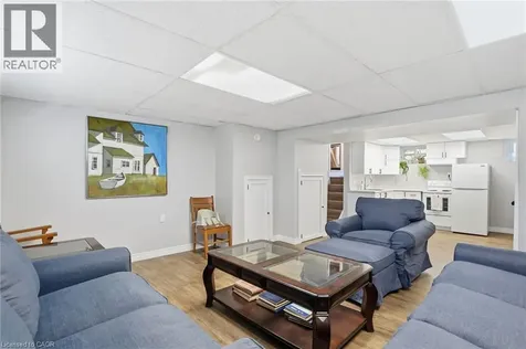 66 Purnell Drive Hamilton ON L9C 4Y3
