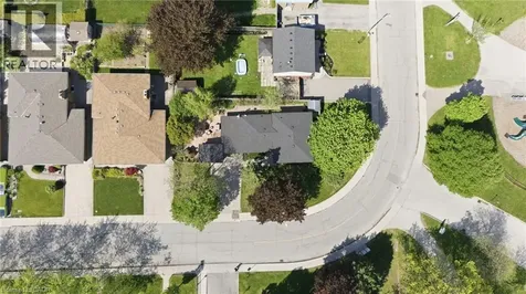 66 Purnell Drive Hamilton ON L9C 4Y3