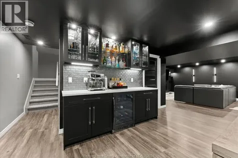 6087 Livingstone Street Windsor ON N9H 1H3