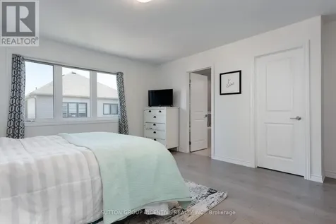 84 Shepherd Drive Barrie ON L9J 0P5
