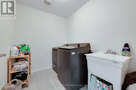 84 Shepherd Drive Barrie ON L9J 0P5