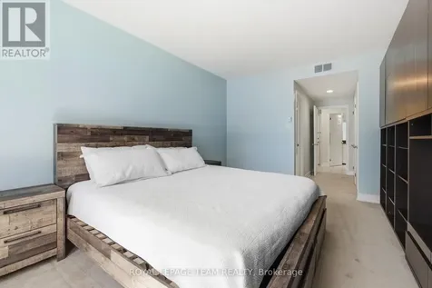 499 Sunnyside Avenue West Ottawa ON K1S 0S8