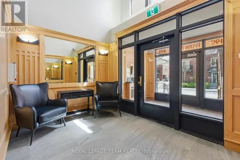 499 Sunnyside Avenue West Ottawa ON K1S 0S8