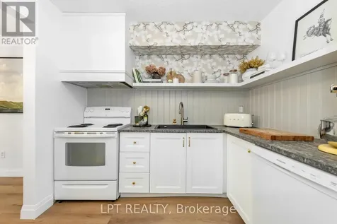 2080 Ogilvie Road Ottawa ON K1J 7N8