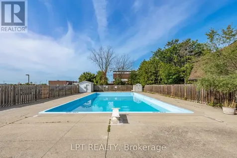 2080 Ogilvie Road Ottawa ON K1J 7N8