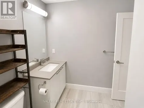 15 Prince Albert Blvd Boulevard Kitchener ON N2H 0C2