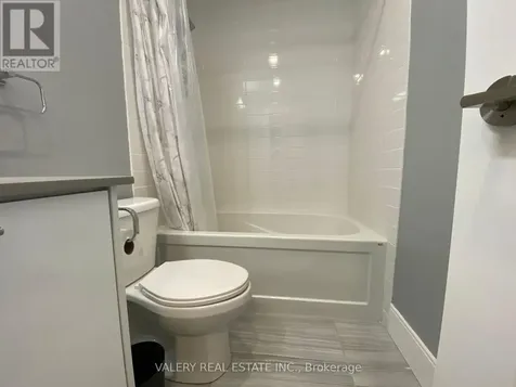 15 Prince Albert Blvd Boulevard Kitchener ON N2H 0C2