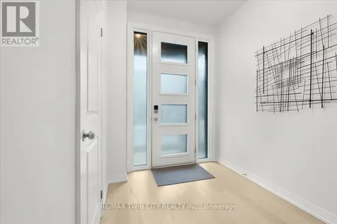 155 Equestrian Way Cambridge ON N3E 0E8