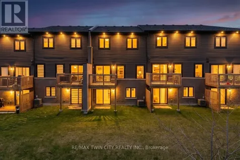 155 Equestrian Way Cambridge ON N3E 0E8