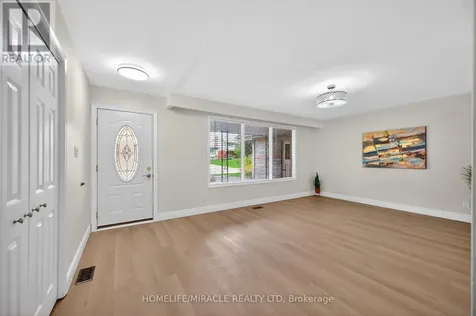 217 Pinegrove Crescent Waterloo ON N2L 4V2