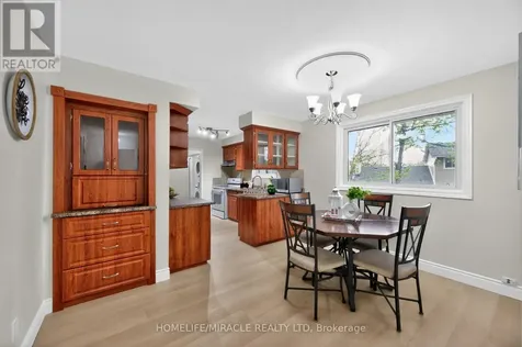 217 Pinegrove Crescent Waterloo ON N2L 4V2