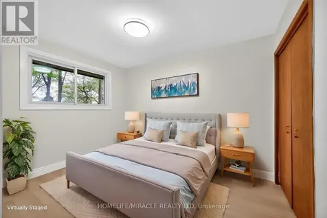 217 Pinegrove Crescent Waterloo ON N2L 4V2