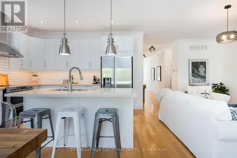 86 Marilyn Avenue South Wasaga Beach ON L9Z 2Y1