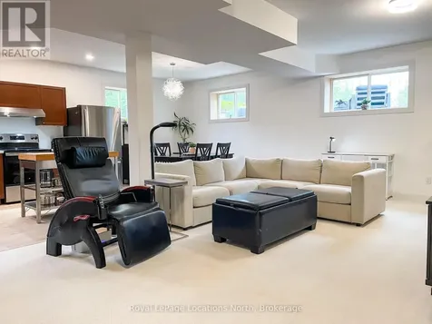 86 Marilyn Avenue South Wasaga Beach ON L9Z 2Y1