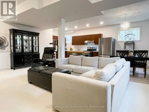 86 Marilyn Avenue South Wasaga Beach ON L9Z 2Y1