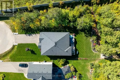 86 Marilyn Avenue South Wasaga Beach ON L9Z 2Y1