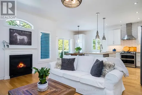 86 Marilyn Avenue South Wasaga Beach ON L9Z 2Y1