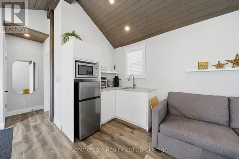 42 Frederick Street Orillia ON L3V 5W7