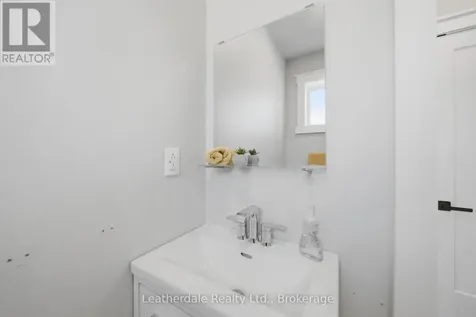 42 Frederick Street Orillia ON L3V 5W7