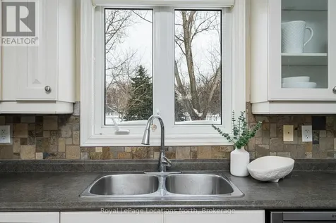59 Kells Crescent Collingwood ON L9Y 0A9