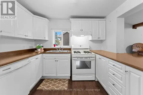 113 Queen Street North Renfrew ON K7V 2A4