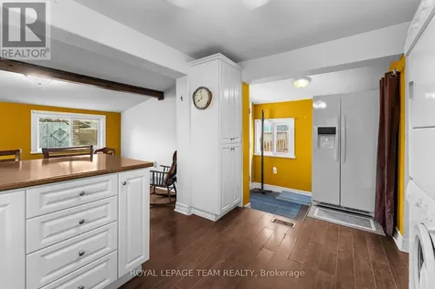 113 Queen Street North Renfrew ON K7V 2A4