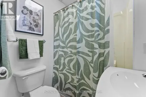 113 Queen Street North Renfrew ON K7V 2A4