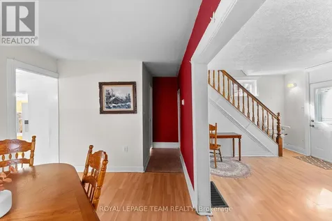 113 Queen Street North Renfrew ON K7V 2A4