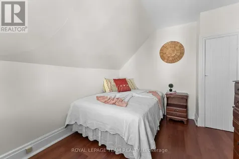113 Queen Street North Renfrew ON K7V 2A4