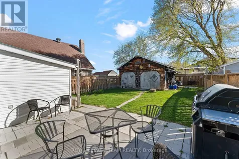 113 Queen Street North Renfrew ON K7V 2A4