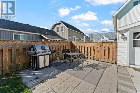 113 Queen Street North Renfrew ON K7V 2A4