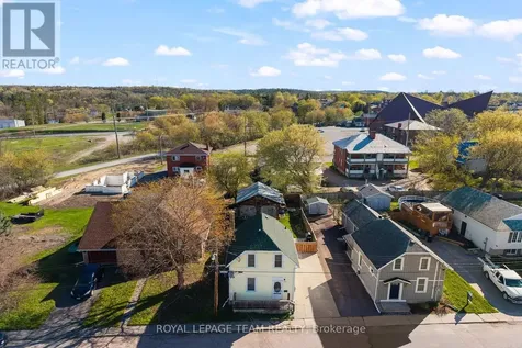 113 Queen Street North Renfrew ON K7V 2A4