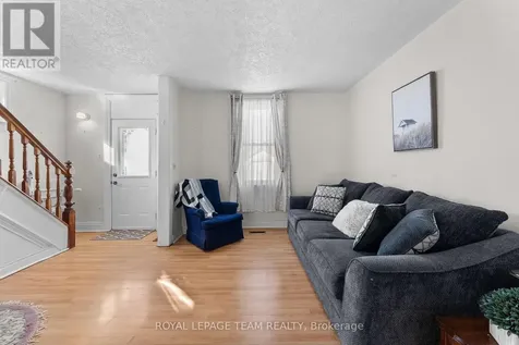 113 Queen Street North Renfrew ON K7V 2A4